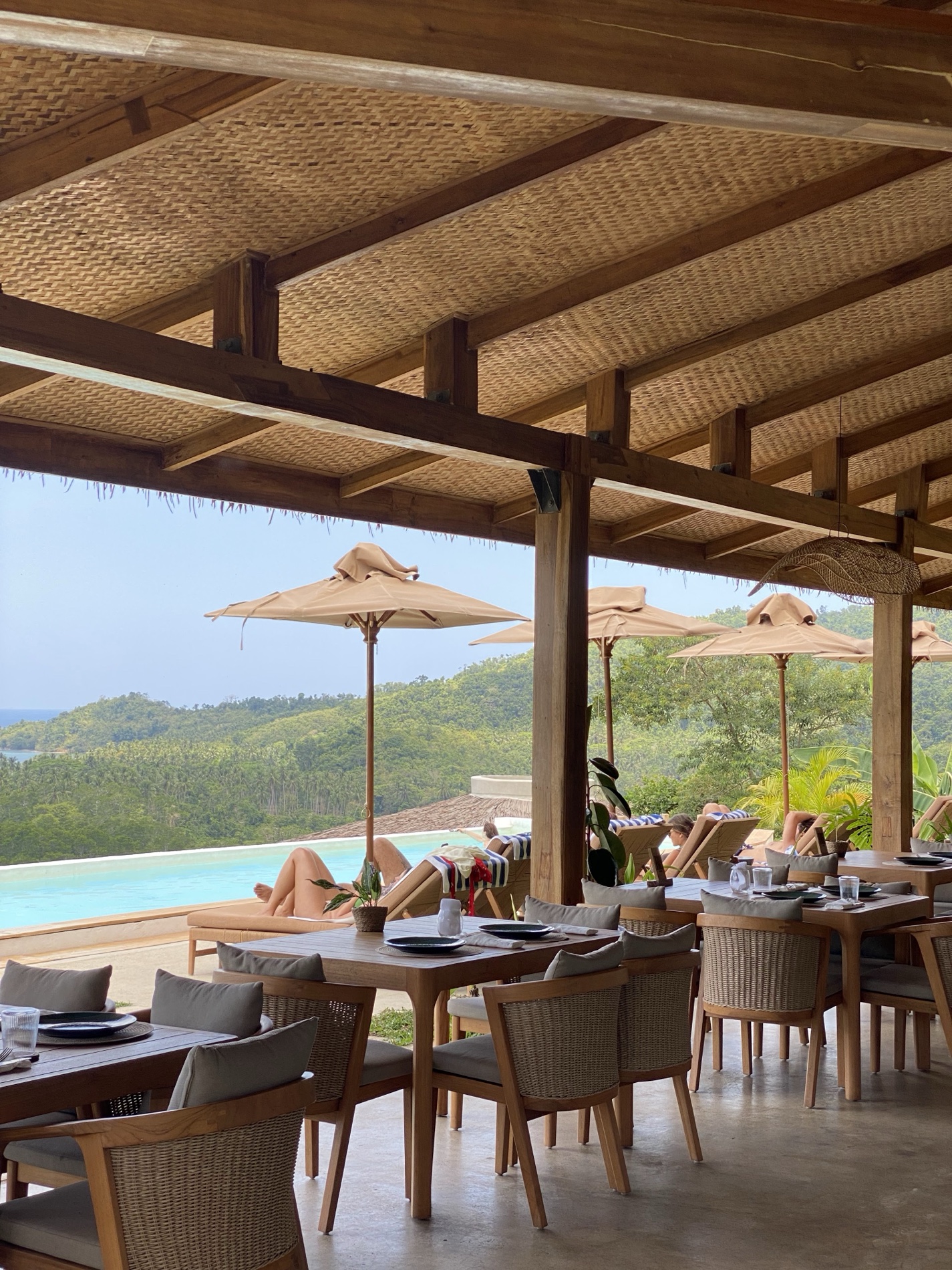 Atalaya Restaurant overlooking Bacuit Bay